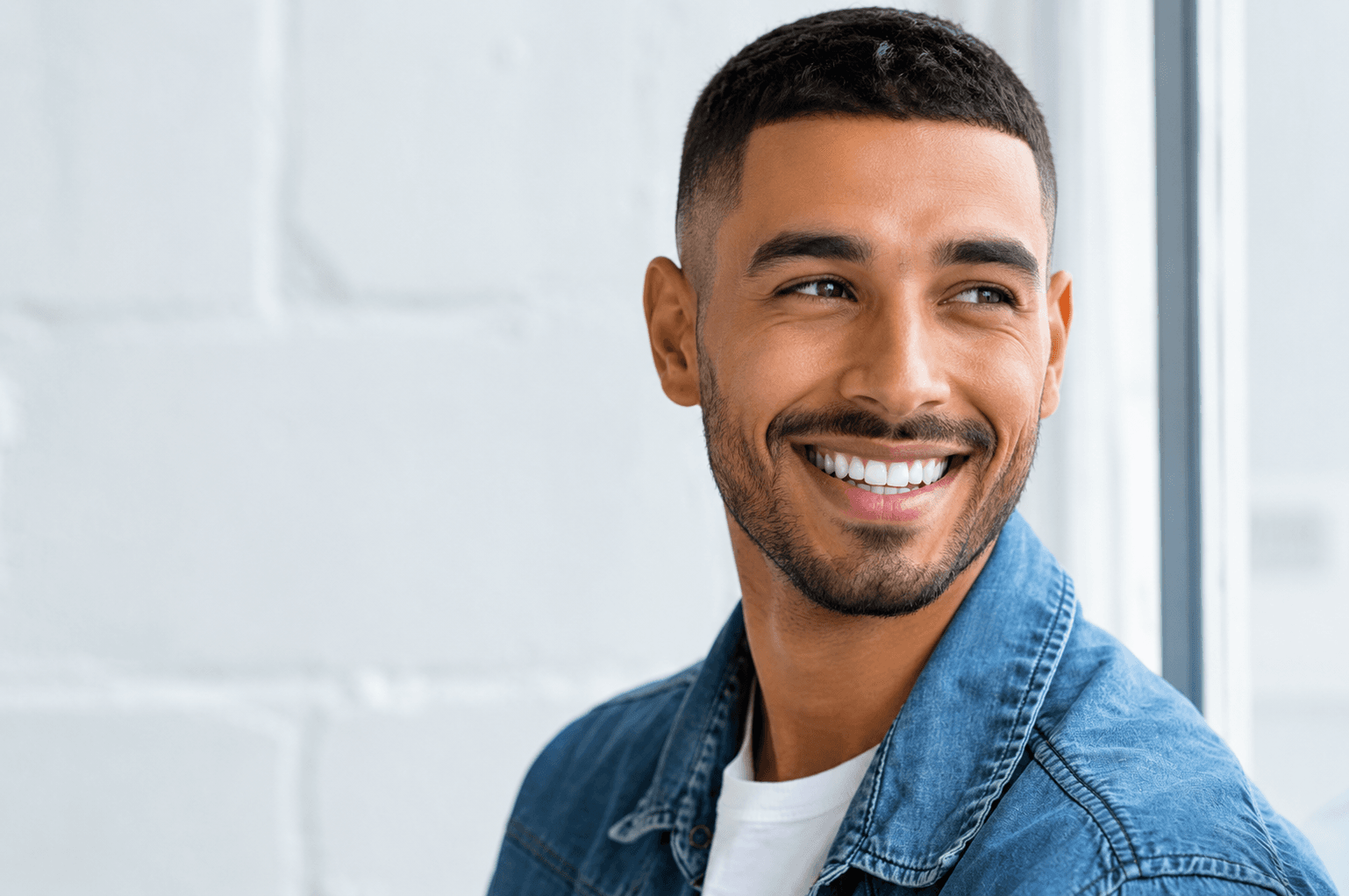 Un sourire naturel et confiant